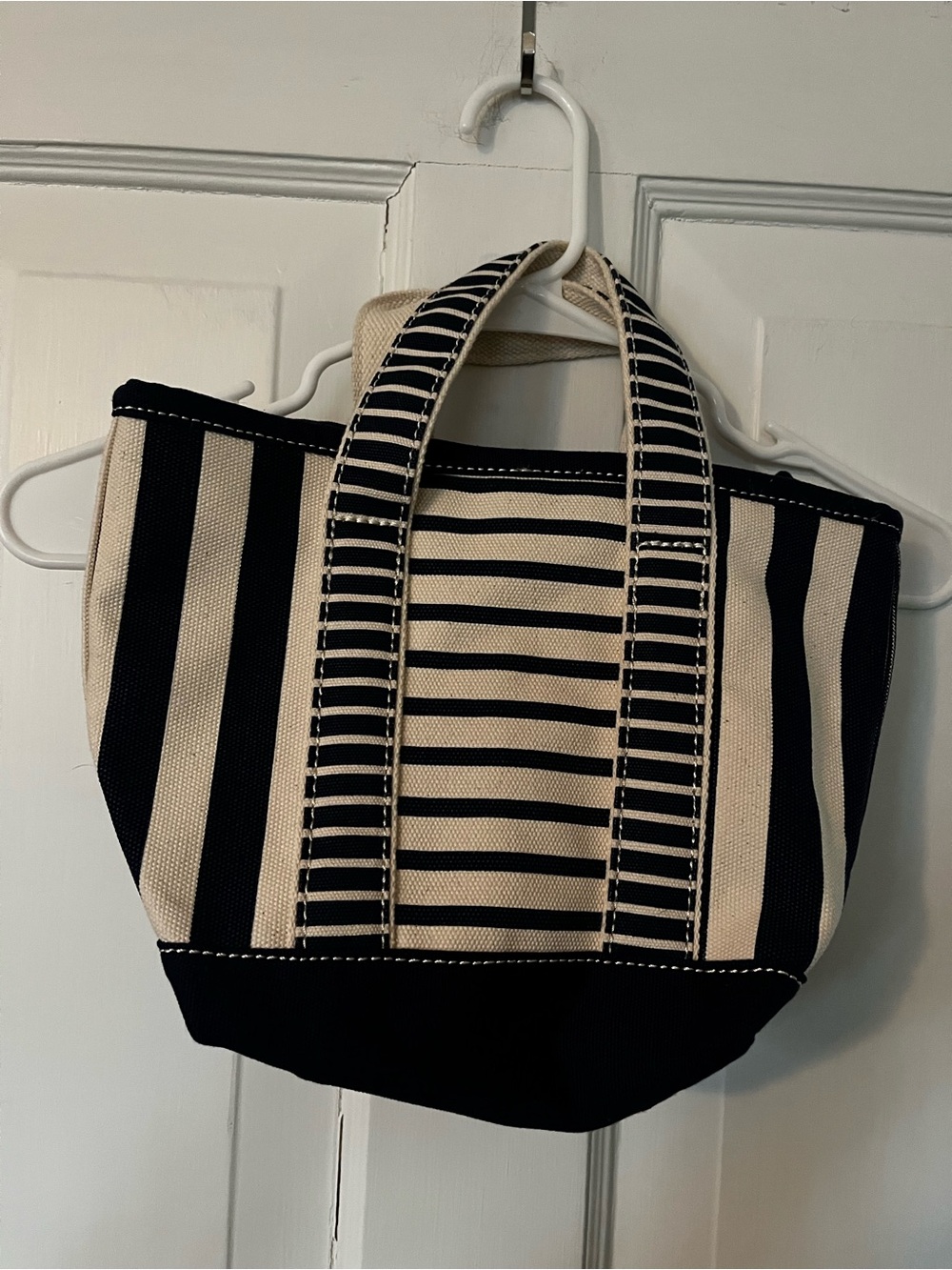 Lands End Small Striped 3 Pocket Zip Top Canvas Tote Bag - Picture 2 of 5